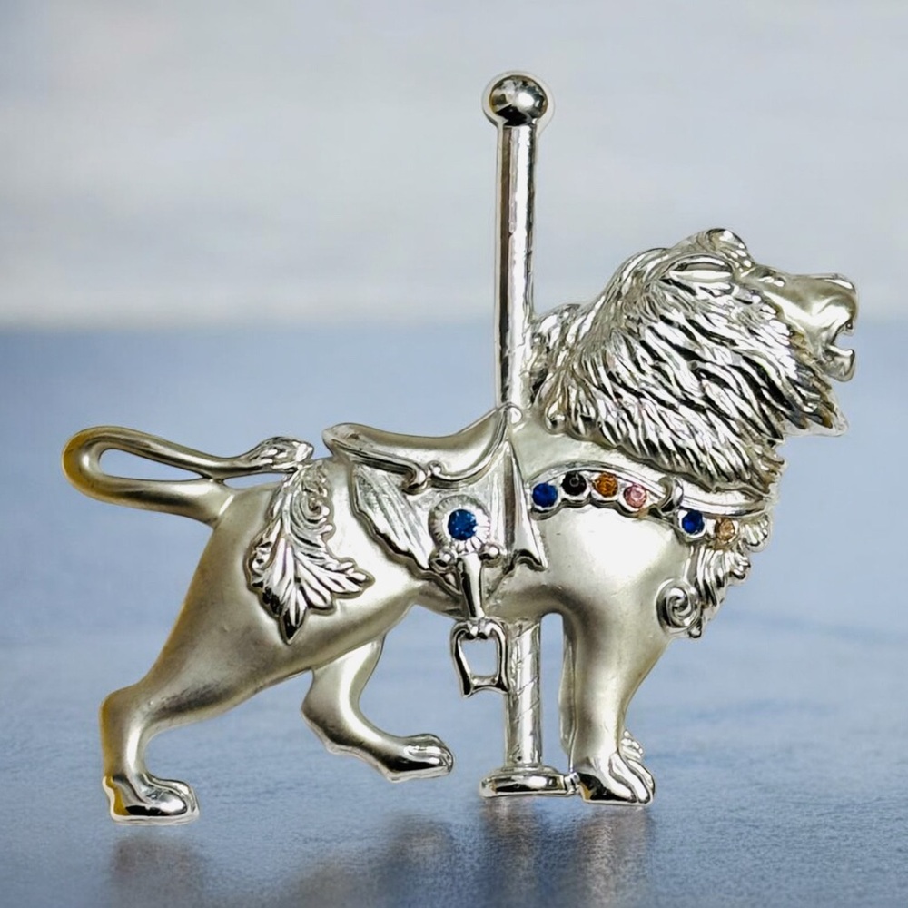 Silver Tone Lion Carousel Brooch